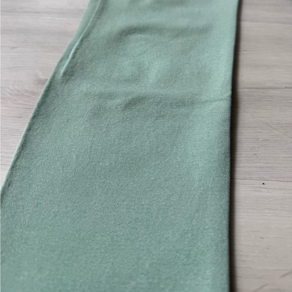 Mint Green High-Waisted Leggings - Picture 7 of 12